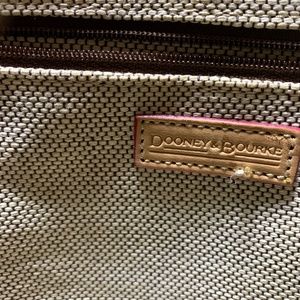 Dooney &Bourke purse